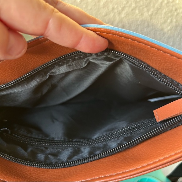 doTERRA Cross Body Adjustable Bag Purse  Blue White Brown Color Block NEW - Picture 7 of 11